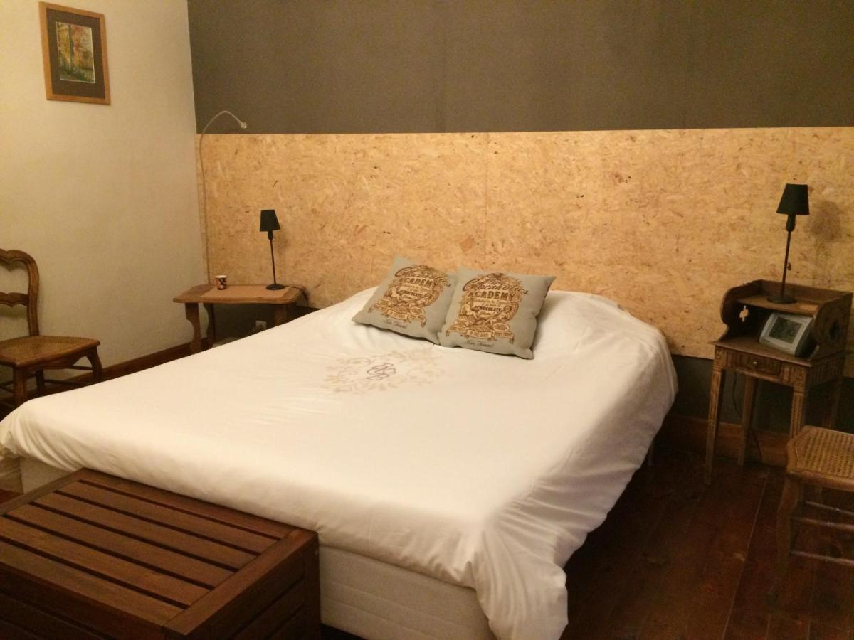 B&B Chambre Chocolat Woluwe-Saint-Lambert Bagian luar foto